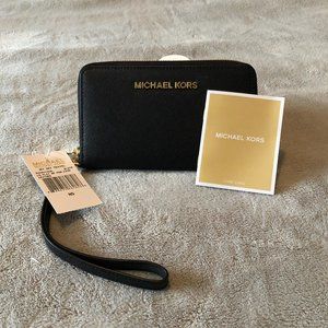 Michael Kors Jet Set Travel Wallet - Black